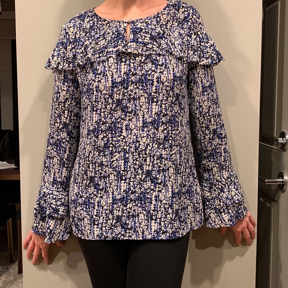 Banana Republic Flounce blouse. - Picture 7 of 8